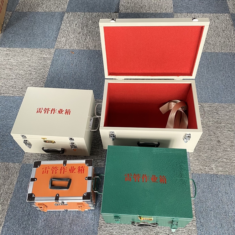 三水爆破工程作业箱如何选择？玻璃钢与传统材质的全面对比